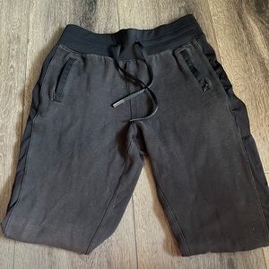Lululemon black sweatpants size 0